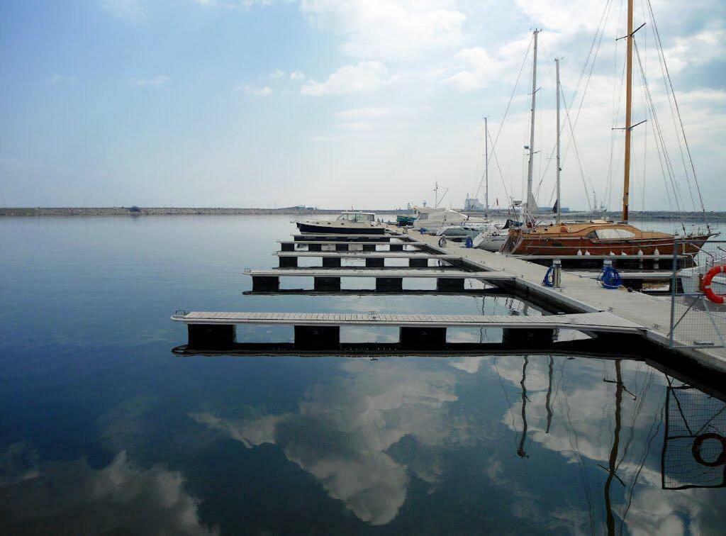 Apartament Port Turistic Мангалия Екстериор снимка